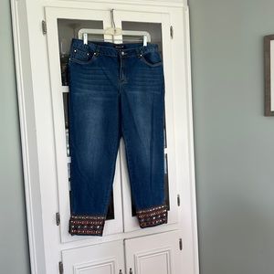 Embroidered detail jeans